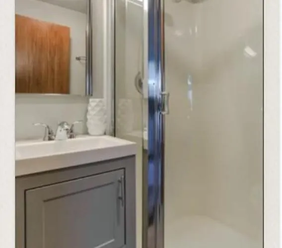 Private Suite With Own Entrance